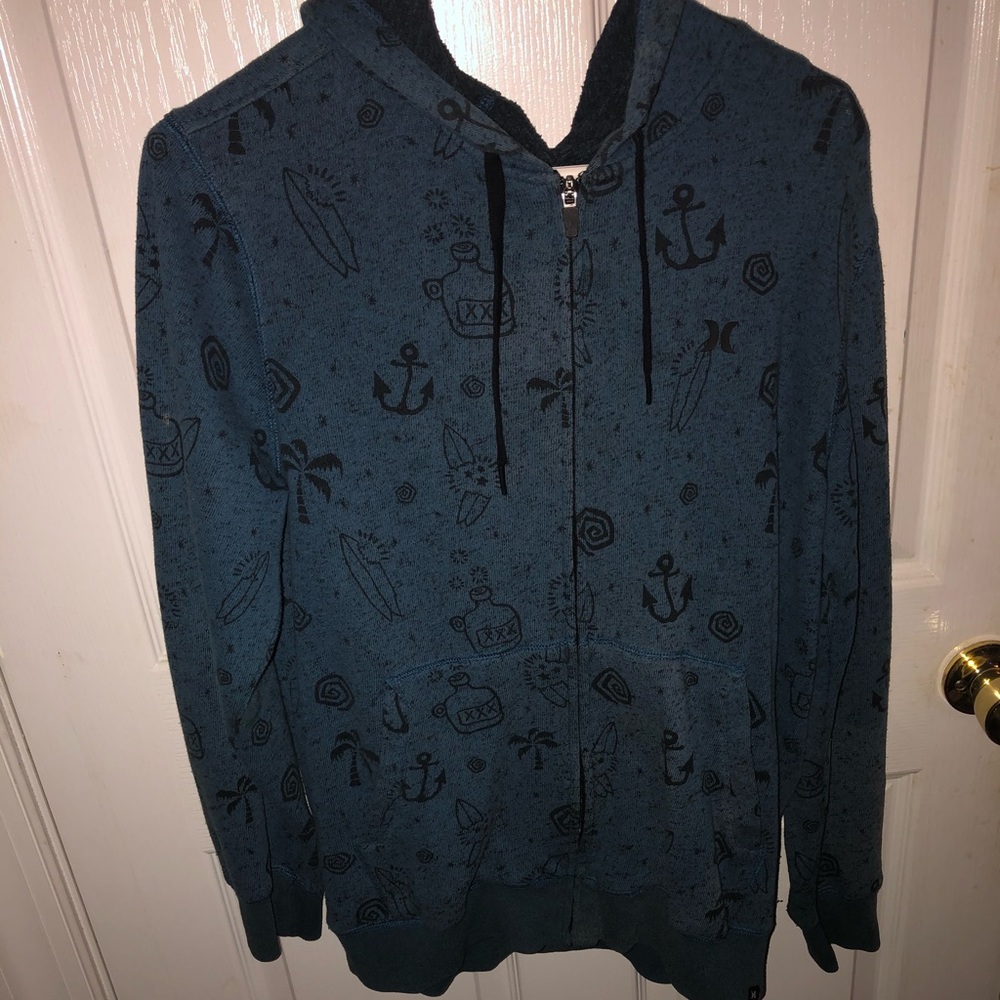 Men’s patterned Hurley zip up (L)
